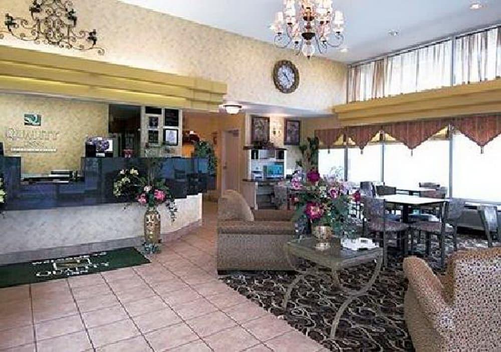Fairbridge Inn Express נאטשז מסעדה תמונה